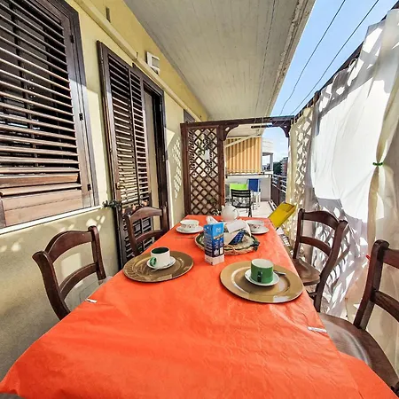 Rosie By Interhome * Syracuse